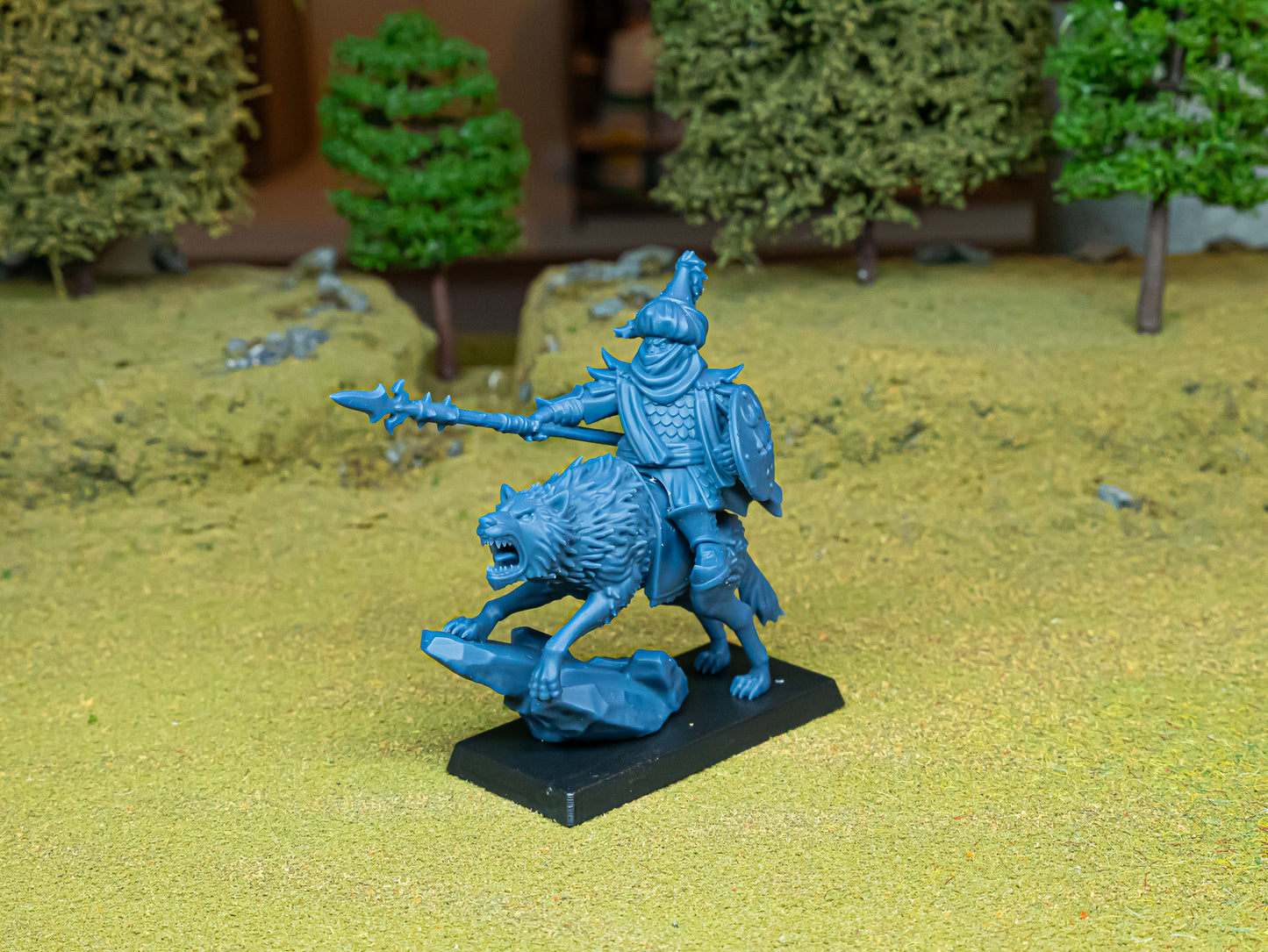 Hobgoblin Hero mounted on wolf - Chaos Dwarves - Cult of Marduk - Highlands Miniatures