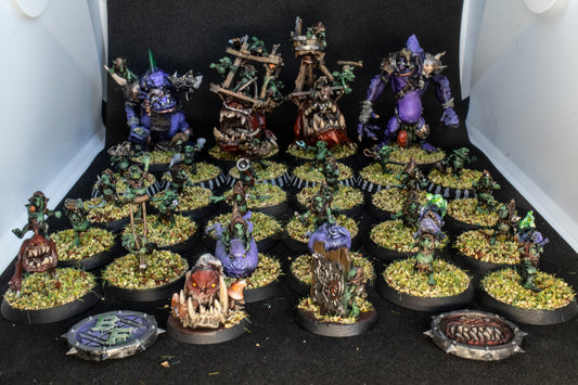Painted Snottingham  + Feldher Bag - Snotlings Team for Fantasy Football- Brutefun Miniautures