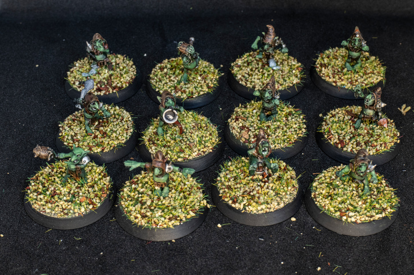 Painted Snottingham  + Feldher Bag - Snotlings Team for Fantasy Football- Brutefun Miniautures