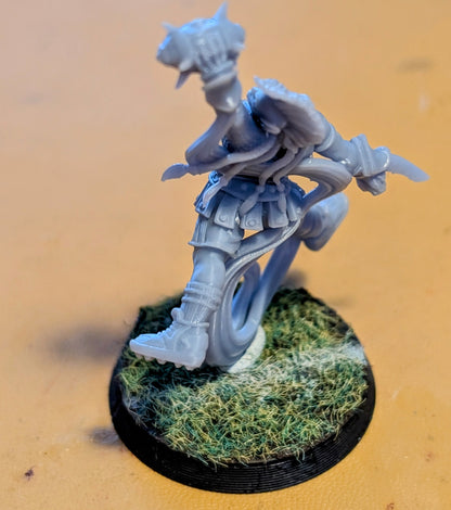 Elf Star Player - Elves Team | Blood Fantasy Football Bowl | UGNI Miniatures